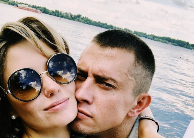 Агата Муцениеце шокировала фанатов : "Да! Я сплю с продюсером! И не зря, ибо буду играть одну из главных ролей!"