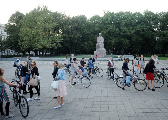 Krievijas uzņēmējs Esplanādē grib uzstādīt panorāmas ratu 800 kvadrātmetru lielā platībā