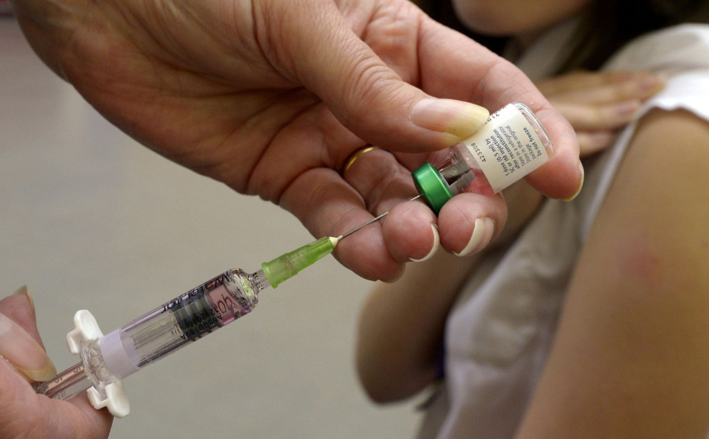 Krievijas interneta troļļi apzināti cenšas graut Rietumu sabiedrības ticību masalu vakcīnām