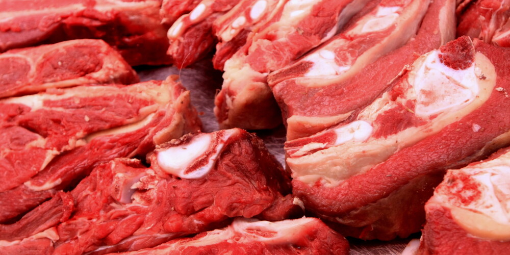Zemkopības ministrija runā par zemāku PVN arī gaļai, pienam, maizei un zivīm