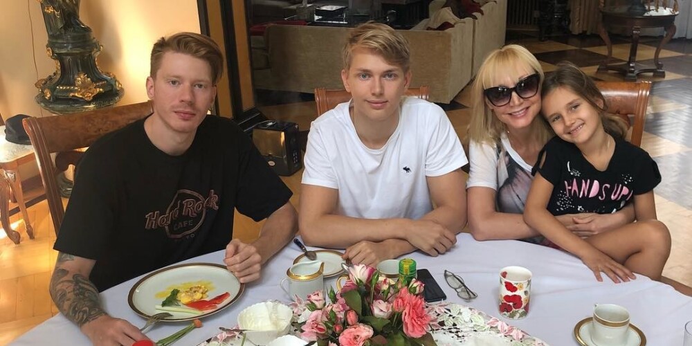 Кристина Орбакайте заявила, что ее сын Никита Пресняков почти не видится с семьей