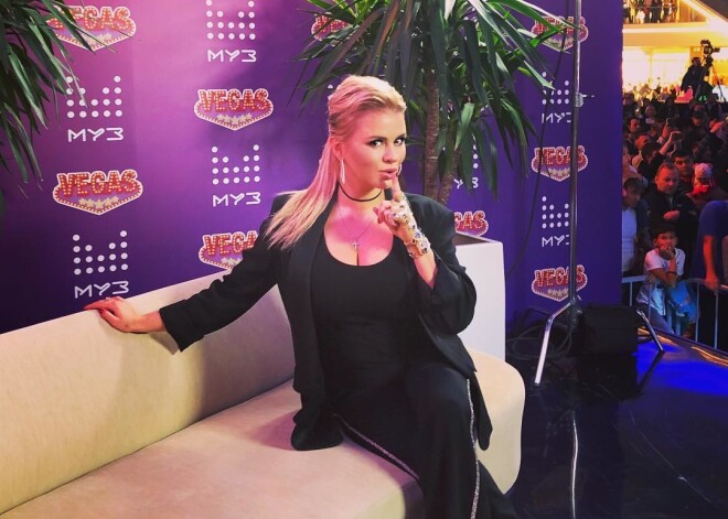 Семенович о том, как держит себя в форме: "Встаю перед зеркалом и осматриваюсь: торчит живот или нет"