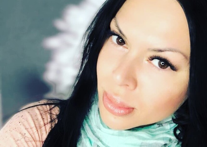 Экс-участница "Дома-2" Тори Карасева отрезала себя от внешнего мира из-за романа с девушкой