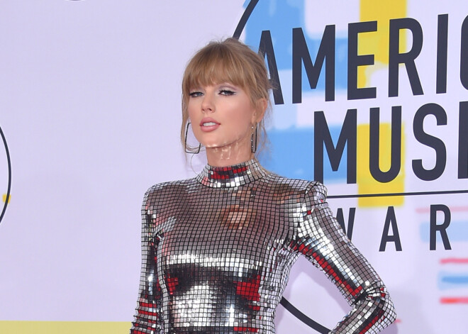 Не узнать: похудевшая Тейлор Свифт произвела фурор на красной дорожке