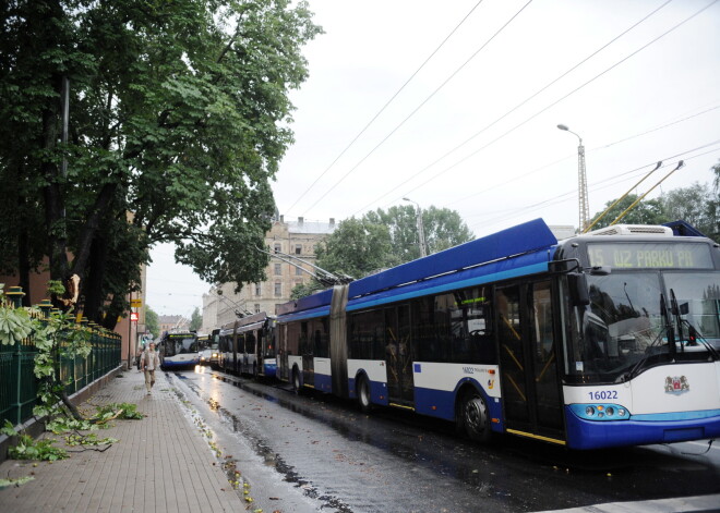 Septembrī Rīgā par piektdaļu samazinājies pieķerto bezbiļetnieku skaits