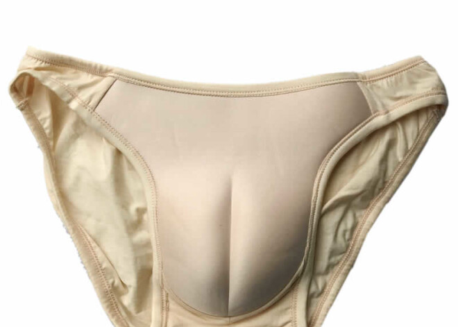 В интернет-магазинах появились трусы с эффектом "верблюжьей лапки"