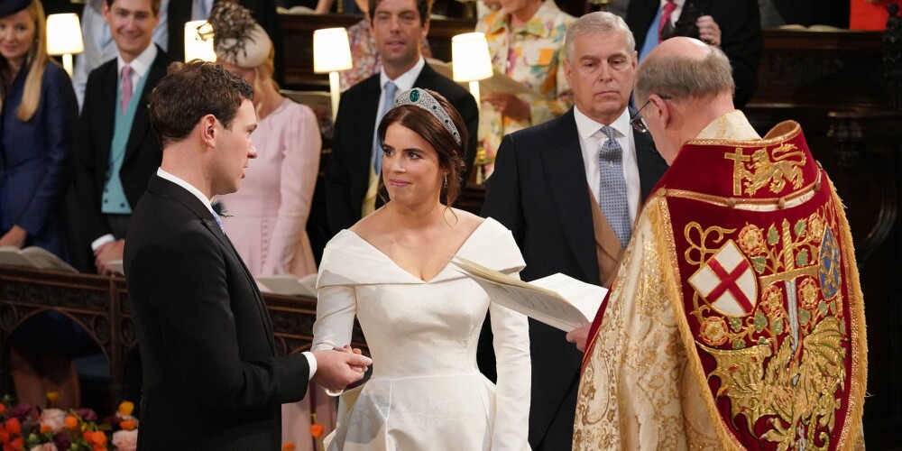 Krāšņā ceremonijā apprecas britu princese Eiženija