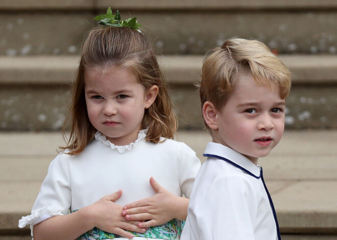 Princis Džordžs un princese Šarlote sajūsmina princeses Eiženijas kāzu viesus