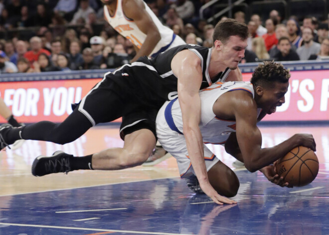 Kurucs NBA sezonas sākumā varētu tikt pie lielāka spēles laika, nekā sākotnēji plānots