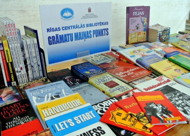 Rīgas Centrālās bibliotēkas grāmatu maiņas punkts Rīgas Grāmatu svētkos