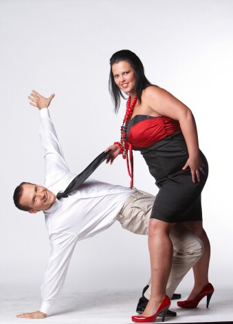 Oskars Rancevs ar Elīnu Kukuli šovā "Dejo nost!". “Kā deju partneris viņš bija jauks, dzīvespriecīgs,” atceras Elīna.