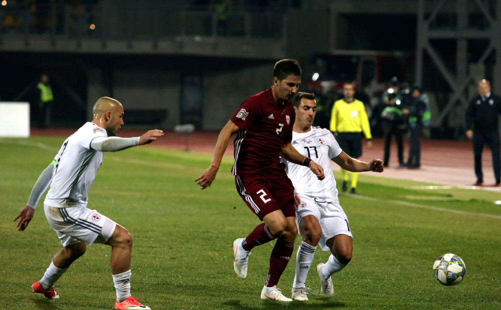 Latvijas futbola izlase Nāciju līgas spēlē bez variantiem zaudē Gruzijai