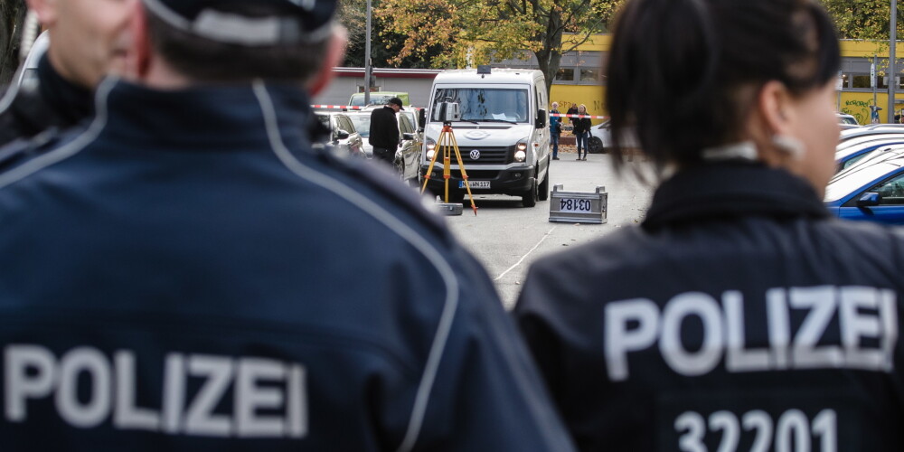 Vācijā apšaudē nogalināti divi cilvēki