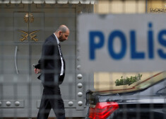 A member of security staff stands at the entrance of Saudi Arabia's consulate in Istanbul, Turkey October 20, 2018. REUTERS/Osman Orsal