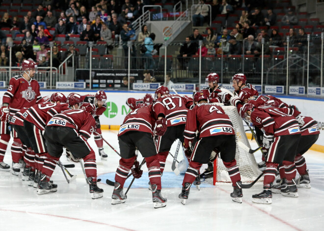 Rīgas "Dinamo" nenosargā pārsvaru un cieš sakāvi pret Kalniņa pārstāvēto "Jokerit"