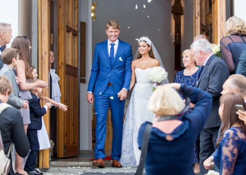 Basketbolists Mindaugs Kuzminsks un dejotāja Egle Andreikaite pēc sešu gadu kopdzīves apprecējās pasakaini skaistā kāzu ceremonijā 2017. gada 6. jūlijā. Nu viens no skaistākajiem Lietuvas slavenajiem pāriem ir oficiāli izjucis.