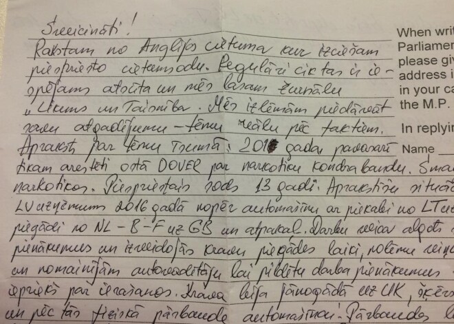 "Gadījāmies neīstajā vietā, neīstajā laikā" un 27 kilogrami narkotiku - Lielbritānijas cietumā ieslodzīti latvieši lūdz palīdzību