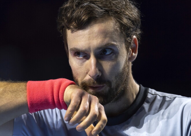 Gulbis piedzīvo zaudējumu Bāzeles "ATP World Tour 500" turnīra otrajā kārtā