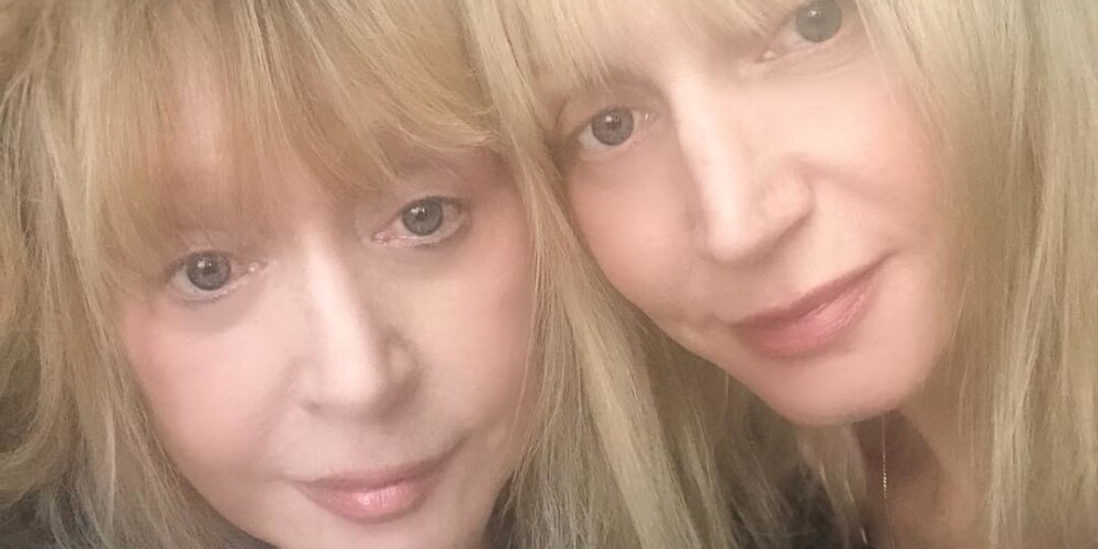 Alla Pugačova un Kristina Orbakaite pārsteidz fanus: bez meikapa viņas izskatās kā divas māsas