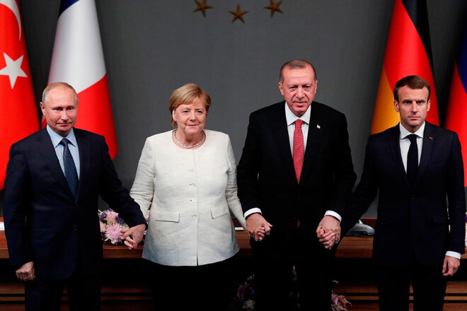 Vladimirs Putins, Angela Merkele, Redžeps Tajips Erdoans un Emanuels Makrons.