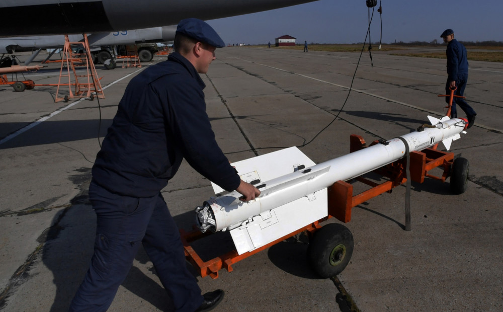 Krievija pošas veikt raķešu šaušanas mācības pie Norvēģijas NATO manevru laikā