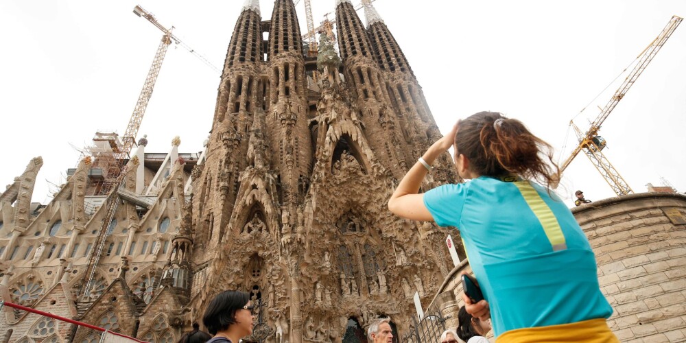 Slaveno Gaudi katedrāli Barselonā 130 gadu ceļ bez atļaujas