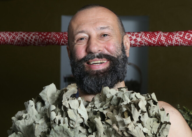 Šamanis Miks Kozlovskis, kurš praktizē Rīgas centrā: "Rīgā vispār ir liels enerģētiskais haoss, es pat atļaušos teikt – miskaste"