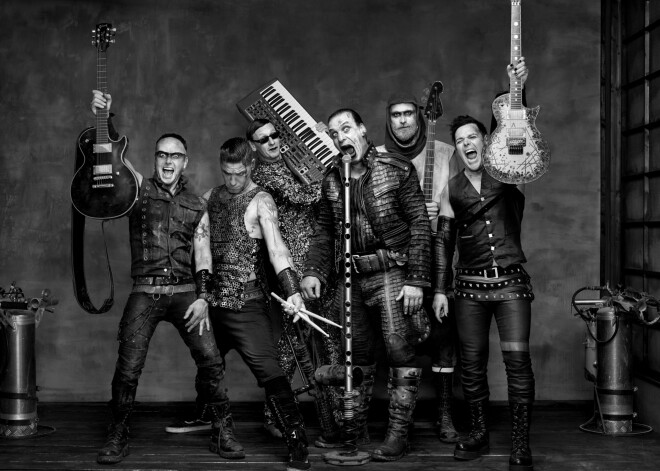 "Rammstein" atgriežas Latvijā ar grandiozu brīvdabas šovu