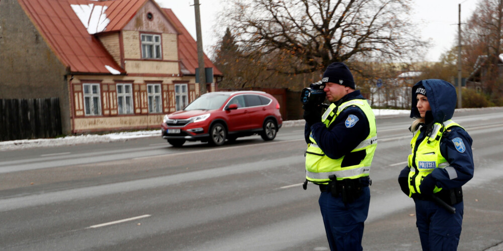 Šoferiem, kuri pārsniedz ātrumu, Igaunijā policisti piedāvā kļūt par orgānu donoriem