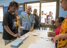 Jaunkaledonijā ar milzu atsaucību nobalso par palikšanu Francijas sastāvā