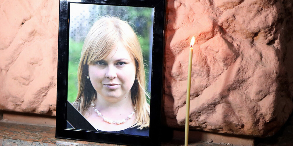 Ukrainā sēro par 33 gadus veco aktīvisti Katerinu - pēc uzbrukuma ar sērskābi viņa slimnīcā mirusi