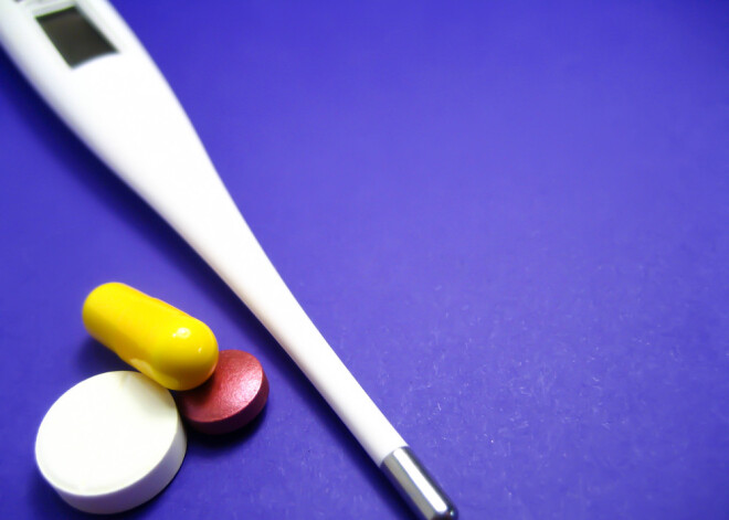 Врачи обеспокоены: волна кори приближается к Латвии