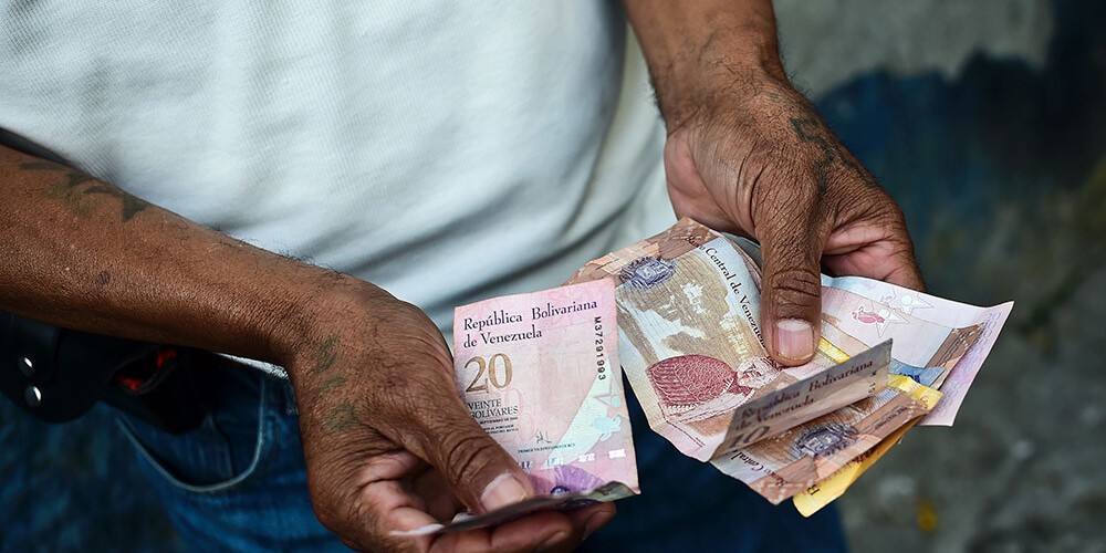 Venecuēlā aizturēti simtiem valūtas "spekulantu"