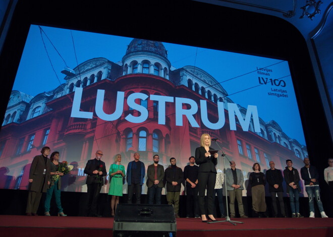 Dokumentālās filmas “Lustrum” pirmizrāde 2018. gada 8. novembrī, Nacionālajā kinofestivālā “Lielais Kristaps”. Pēc filmas noskatīšanas daudziem radās jautājums: “Nu, kurš tad īsti ir bijis čekas ziņotājs?”