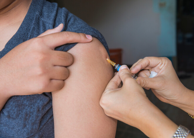 Eiropā uzliesmo masalu epidēmija; mediķi Latvijā aicina obligāti vakcinēties