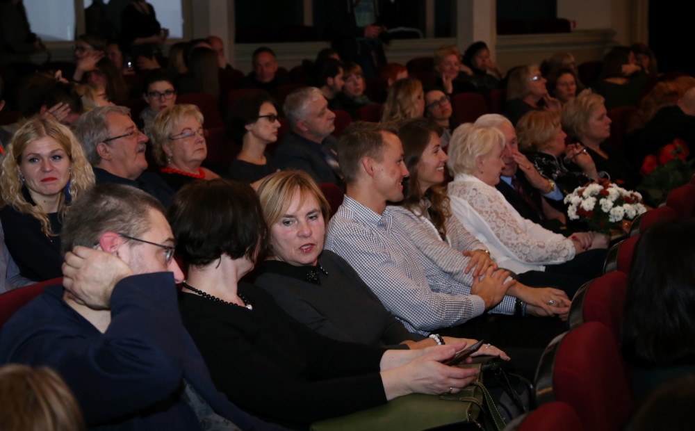 Latvijas kino centrālais notikums jau šovakar: kuras filmas šogad tiks pie 
