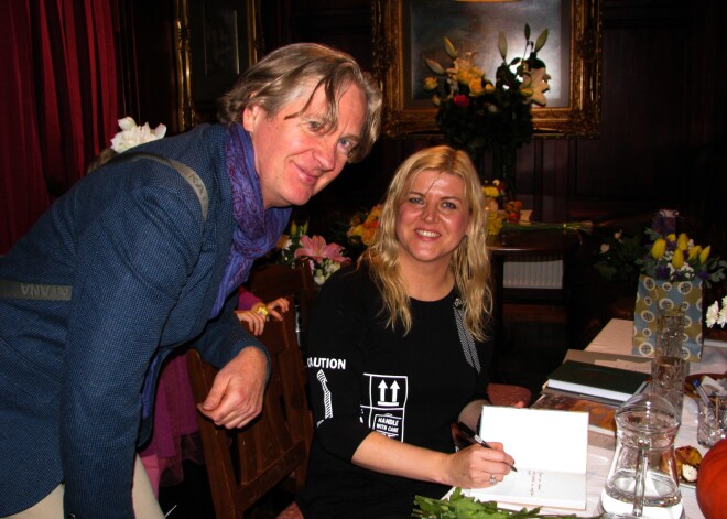 Lindas Tīmanes dzejoļu krājuma iznākšanas svinības