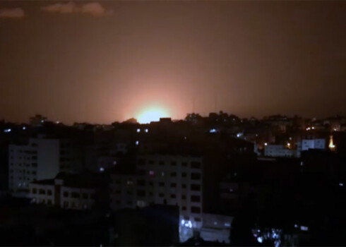 No Gazas joslas uz Izraēlu tika raidītas raķetes un mīnmetēju šāviņi.