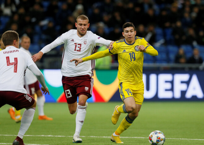 Latvijas futbolisti UEFA Nāciju līgā nospēlē neizšķirti ar Kazahstānu