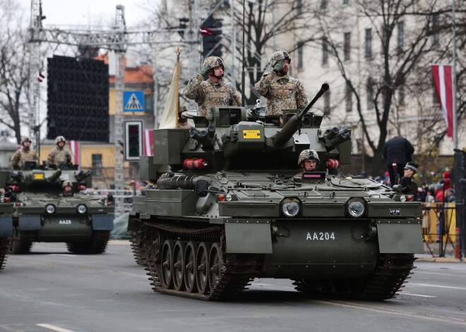 В день столетия Латвийского государства состоится военный парад