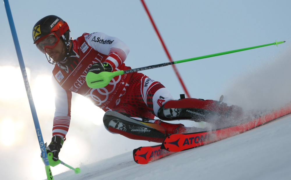 Slavenais Hiršers izcīna uzvaru Pasaules kausa sacensībās slalomā