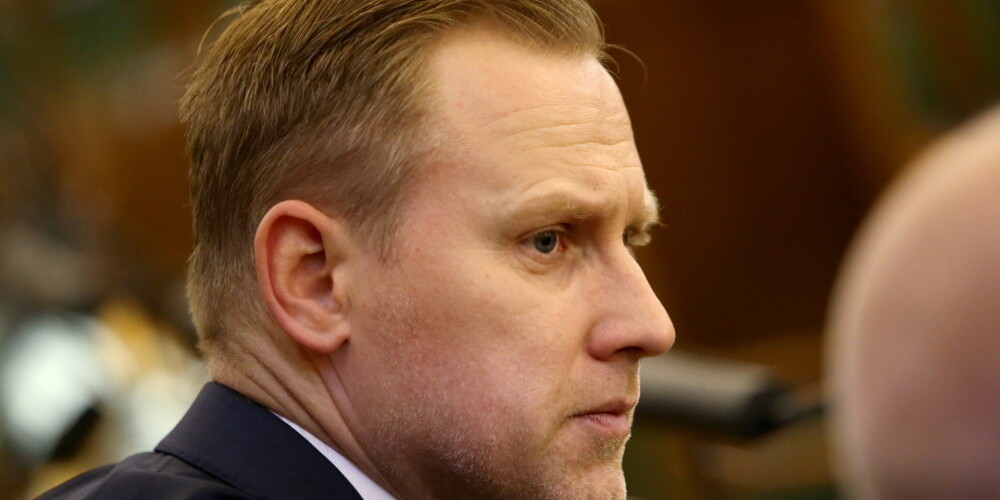 Aldis Gobzems (dzimis 1978. gada 10. oktobrī) ir zvērināts advokāts. Ievērību ir guvis kā vairāku Zolitūdes traģēdijas civillietu advokāts. Bijis arī Maksātnespējas administrācijas direktors. 2018. gada maijā Aldis Gobzems pievienojās partijai KPV LV. Vēlāk tika izvirzīts kā partijas 13. Saeimas premjerministra kandidāts