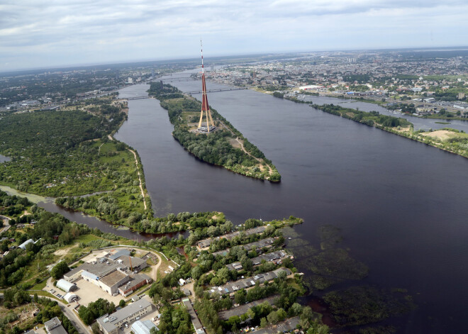 Sāk apspriest plānoto Zaķusalas apbūvi: daži deputāti gan bažījas par TV torņa ietekmi uz cilvēku veselību
