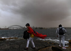 Sidneju pārsteigusi veselībai kaitīgā putekļu vētra