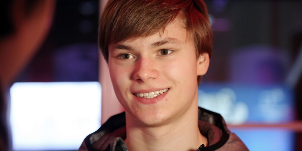 Daiļslidotājam Vasiļjevam piektā vieta "Grand Prix" posma īsajā programmā
