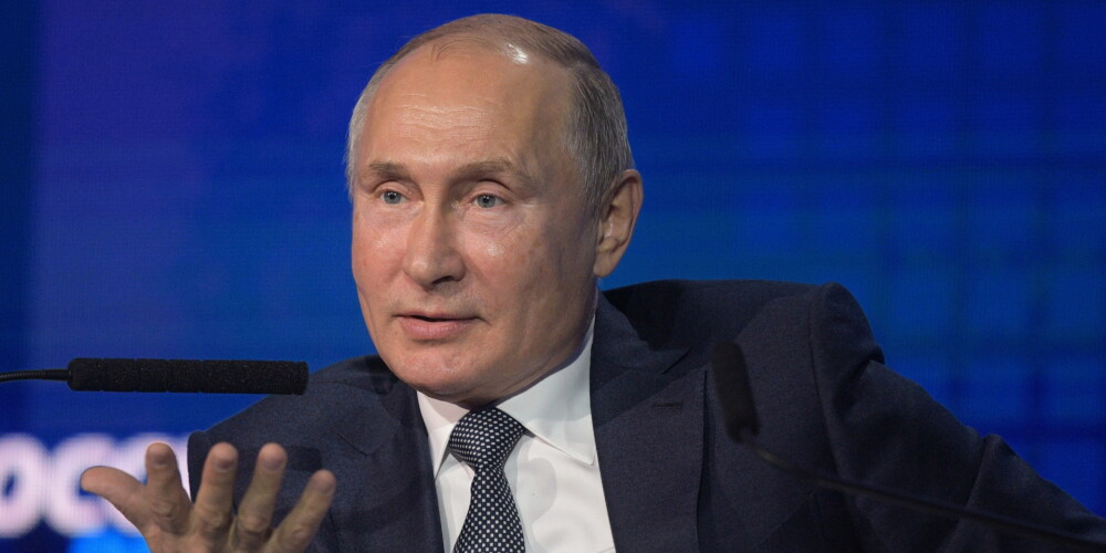 Putins Krievijas uzbrukumu Ukrainas kuģiem dēvē par "nelielu incidentu"