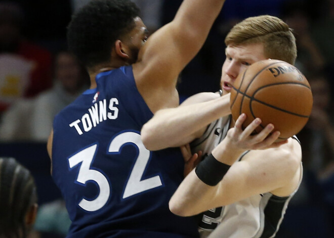 Bertānam seši punkti "Spurs" sagrāvē pret "Timberwolves"