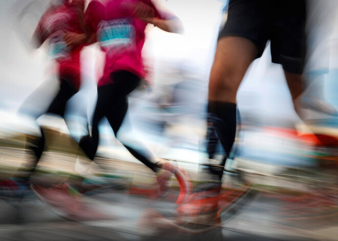 Maratonā Ķīnā krāpušies vairāk nekā 250 skrējēju