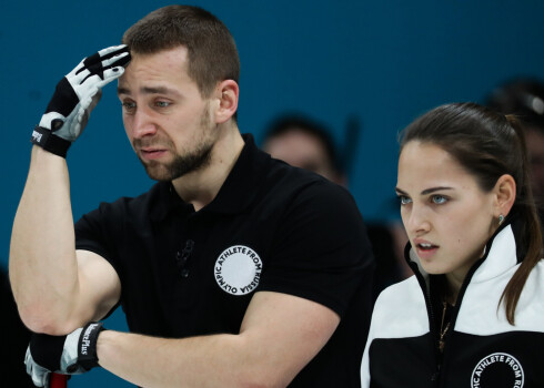 Phjončhanas olimpisko spēļu pievilcīgākās sportistes partneris saņem četru gadu diskvalifikāciju