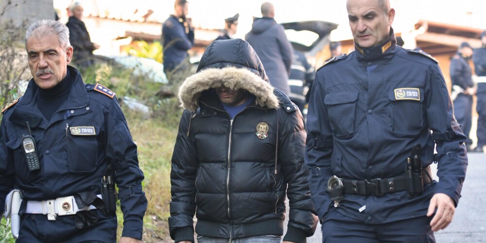 Eiropas varasiestādes veic plašu pret itāļu mafiju vērstu operāciju
